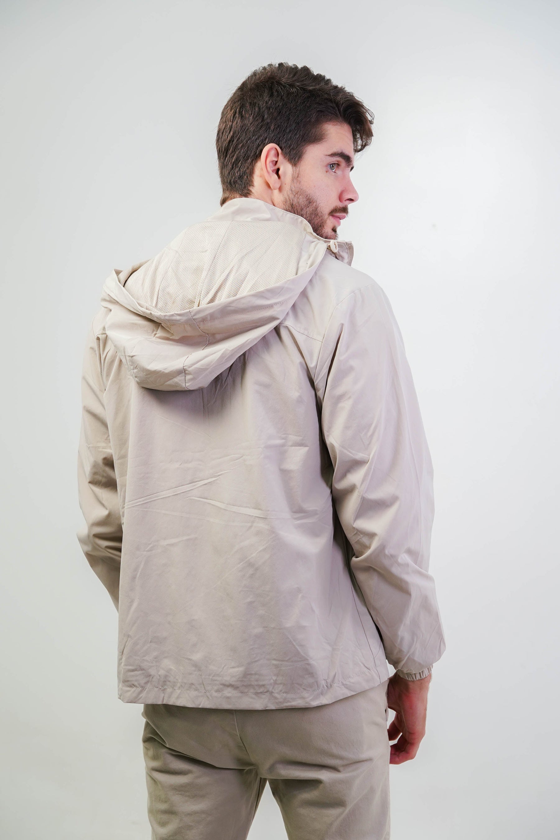 JAQUETA ESSENTIAL CASACO CORTA VENTO