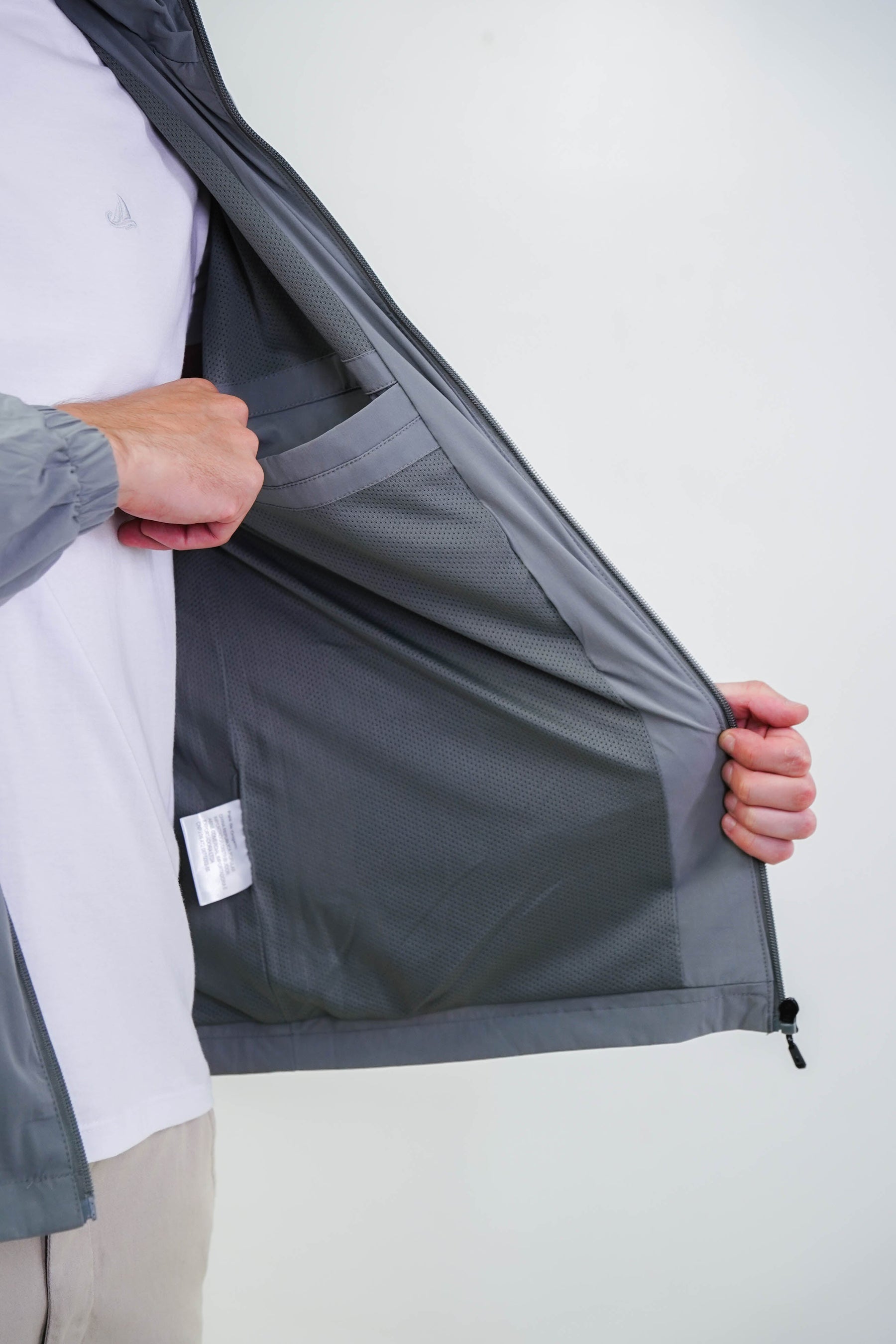 JAQUETA ESSENTIAL CASACO CORTA VENTO