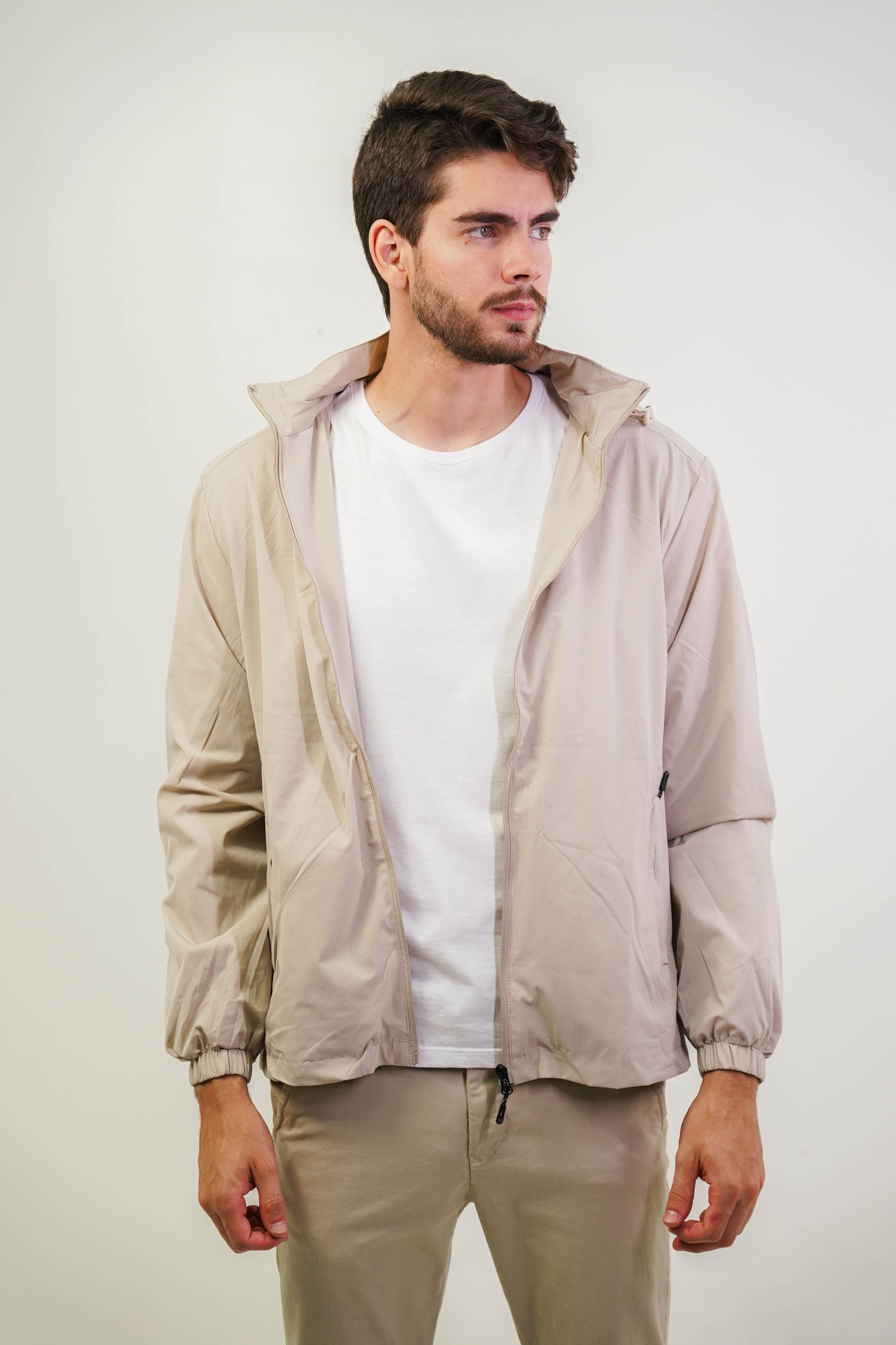 JAQUETA ESSENTIAL CASACO CORTA VENTO