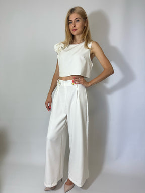 Conjunto Antonela: Sua Elegância em Destaque