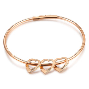 Bracelete de Corações Personalizados com Nomes