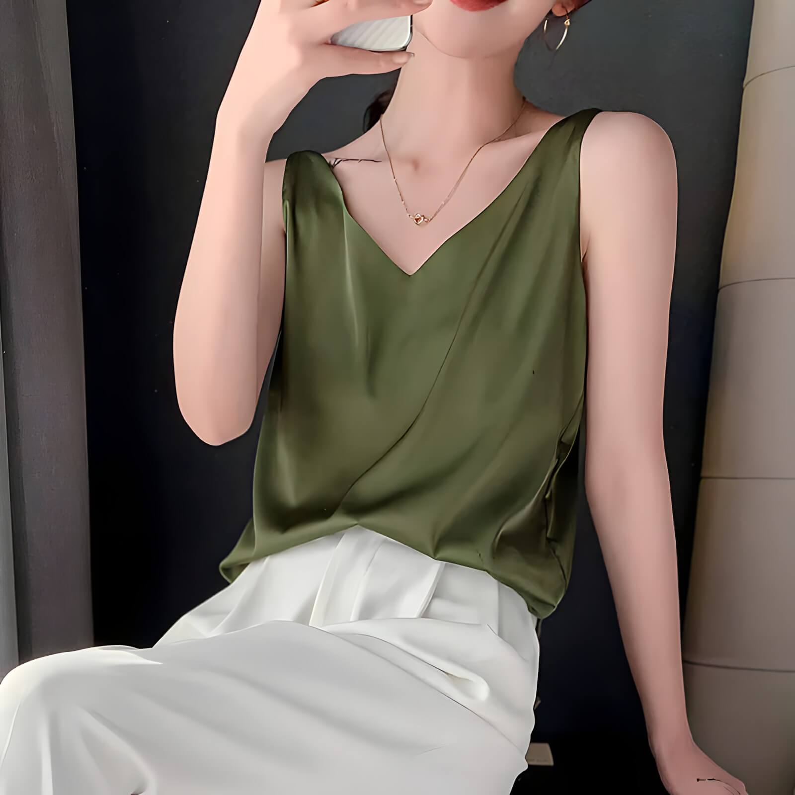 Blusa Regata de Cetim Hyris