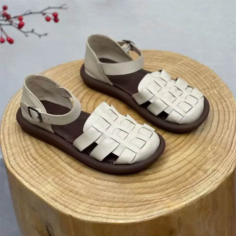 Sandália Rasteira Confortável com Traseira