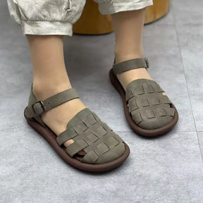 Sandália Rasteira Confortável com Traseira