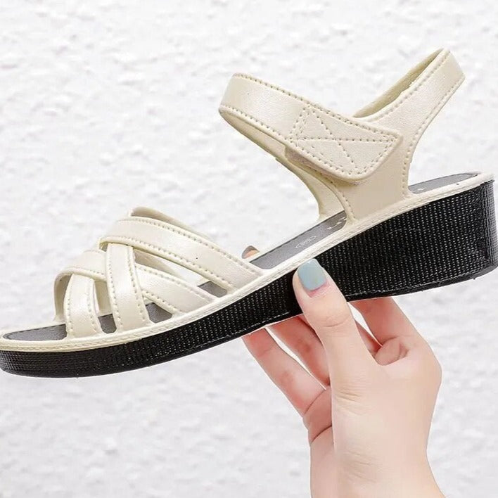 Sandália Confortável | Plus