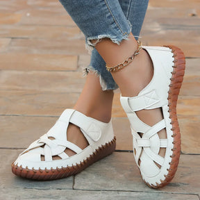 Sandália Confortável com Fechamento em Velcro