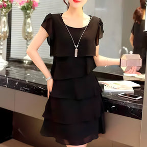 Vestido Curto em Camadas Maadi