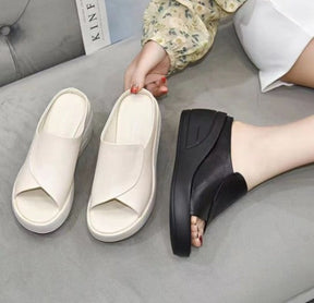 Sandália Confortável de Plataforma