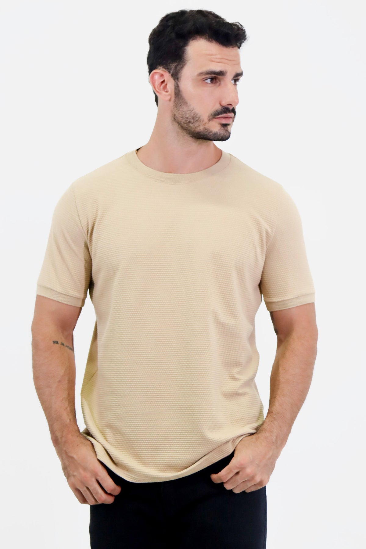 CAMISETA ESTRUTURADA TEXTURA