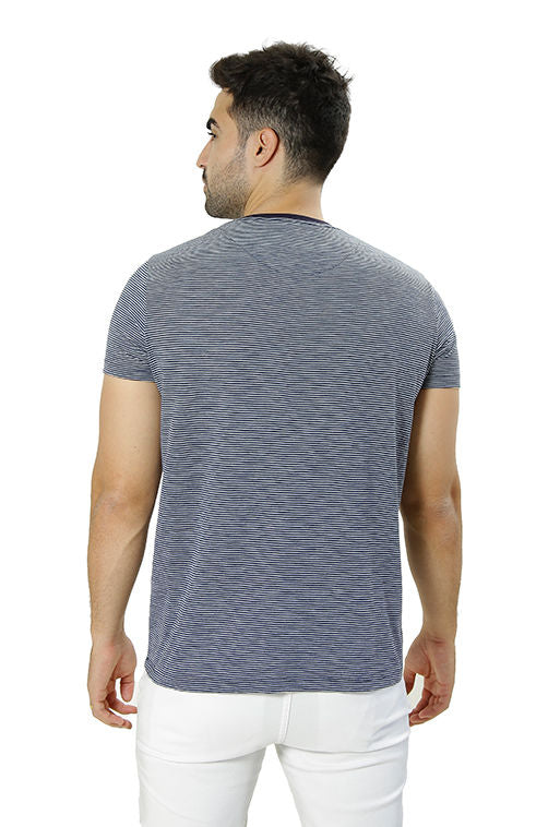 CAMISETA BÁSICA GOLA REDONDA LISTRADA BRANCO/AZUL