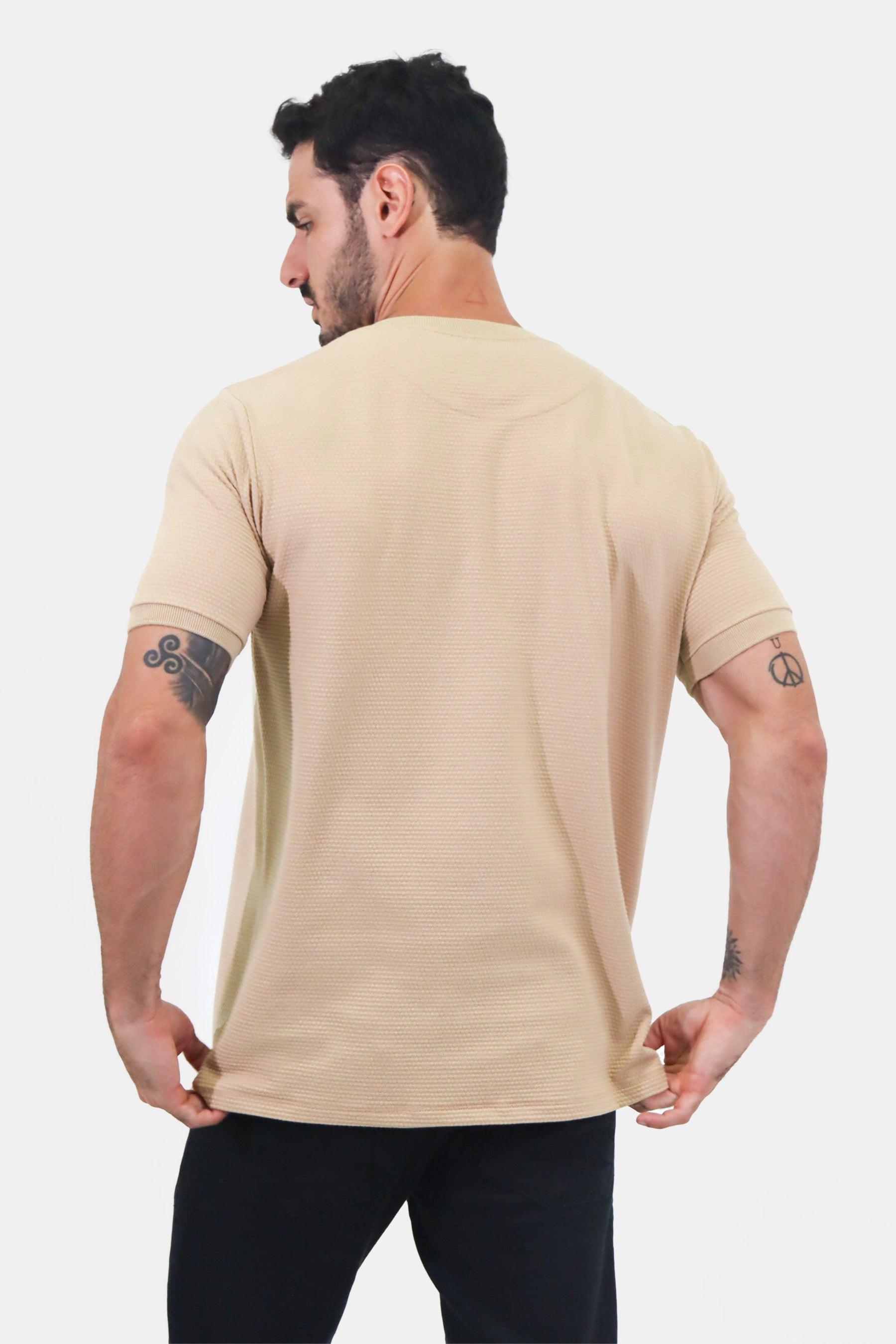 CAMISETA ESTRUTURADA TEXTURA